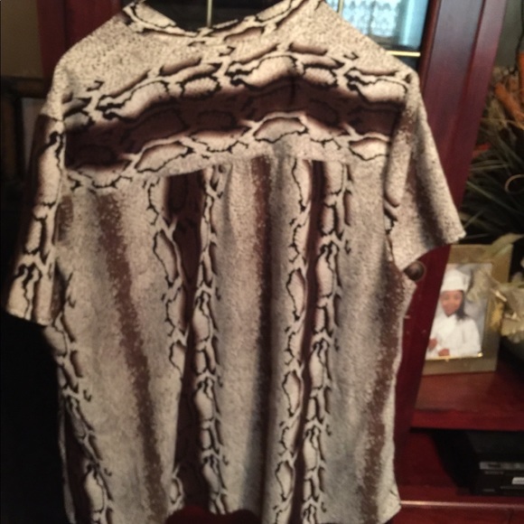 Lady top - Picture 2 of 2